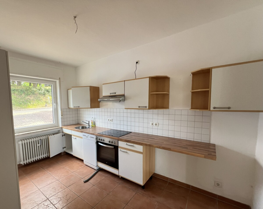 3 Zimmer mit traumhafter Aussicht und großzügigem Balkon! - Küche