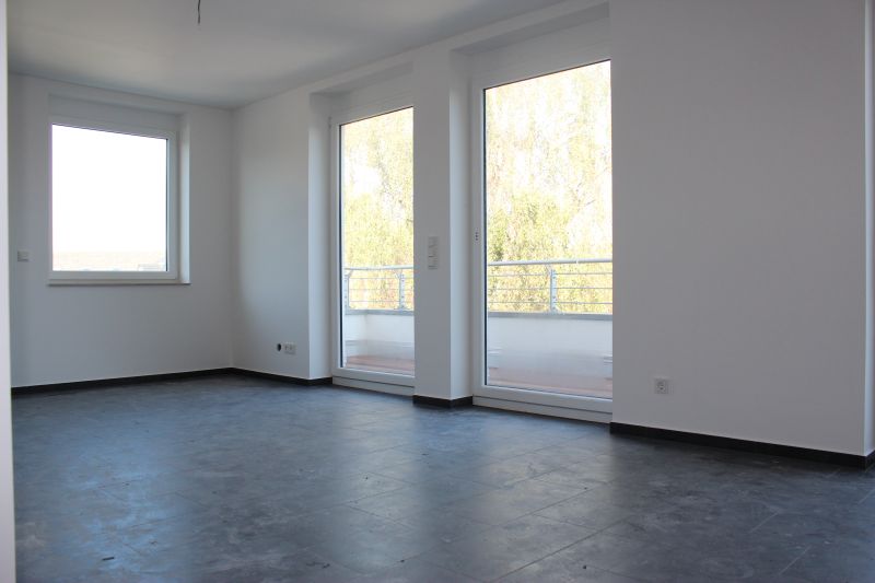 Attraktive 2 Zimmer mit Balkon in der Südstadt - Wohnbereich