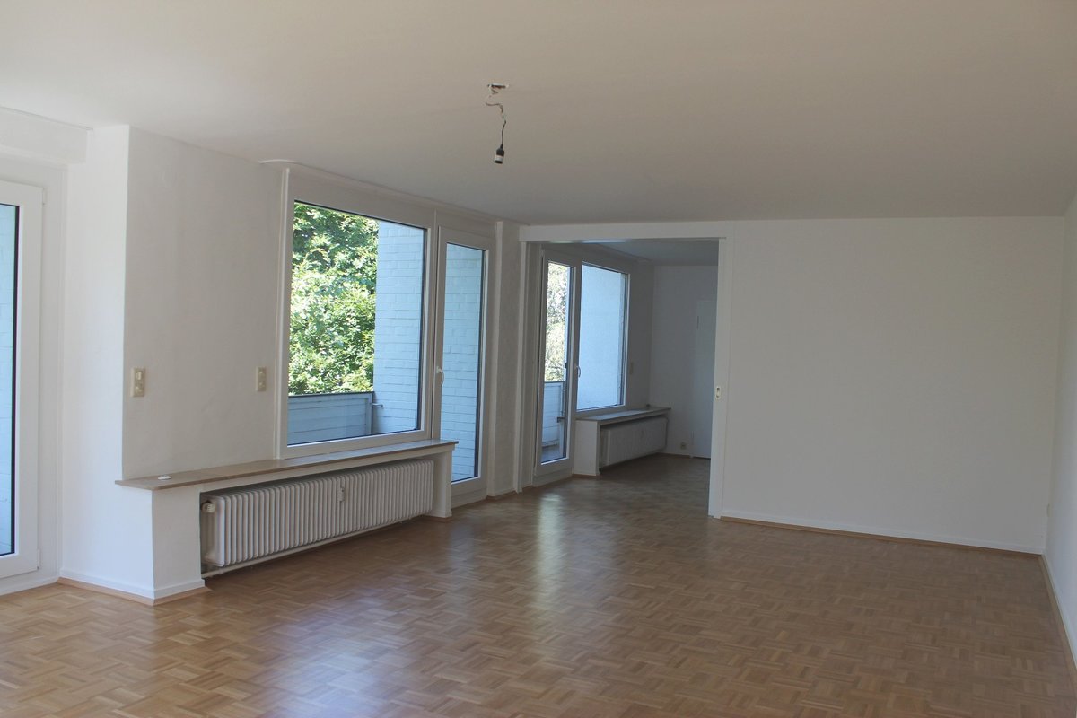 Großzügige 4 Zimmer Wohnung in ruhiger Umgebung! - Photo 1