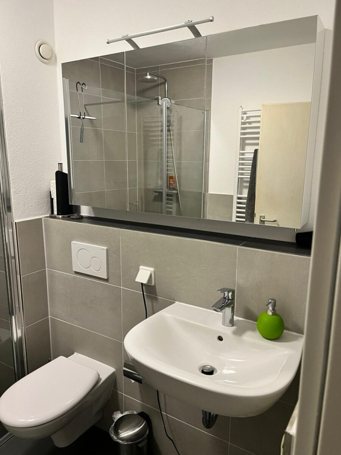 Gut geschnittene 3 Zimmer Wohnung in zentraler Lage der Bonner Südstadt! - Bad