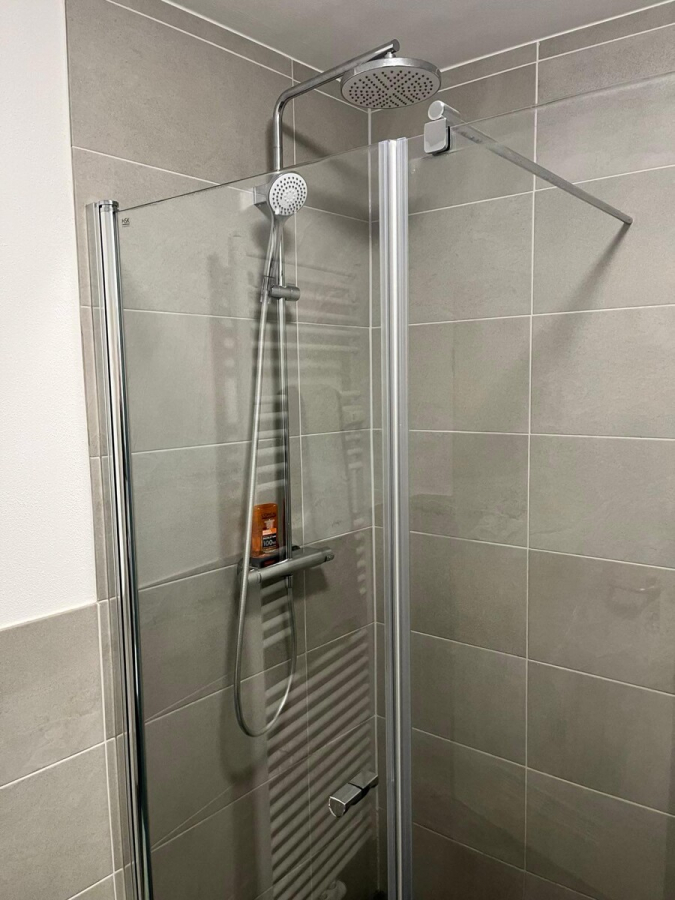 Gut geschnittene 3 Zimmer Wohnung in zentraler Lage der Bonner Südstadt! - Bad