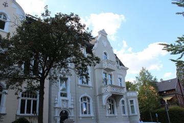 Außergewöhnliche Maisonettewohnung in fußläufiger Nähe zum Rheinufer!, 53173 Bonn, Maisonettewohnung