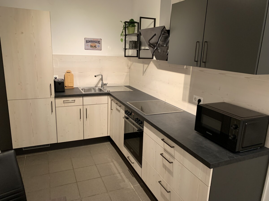 Modern sanierte 2 Zimmer Wohnung in Bad Bodendorf! - Einbauküche des Mieters