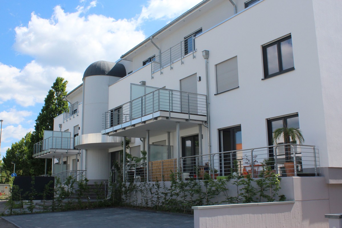 Repräsentative 2 Zimmer Penthousewohnung mit großer Dachterrasse und herrlichem Ausblick! - Foto 2