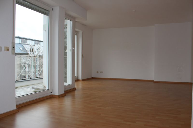 Attraktiv geschnittene 2 Zimmer Wohnung in Godesberger Halbhöhenlage! - Wohnbereich