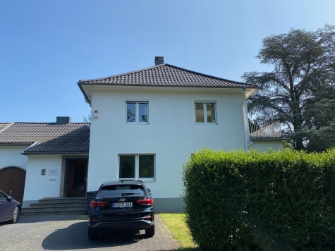 Freistehende 30er Jahre Villa auf großzügigem Grundstück in zentraler Lage von BN-Bad Godesberg, 53177 Bonn, Villa