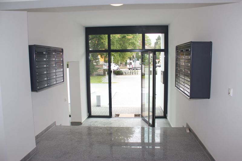 Attraktives Singleapartment am Rande der Bonner Südstadt! - Eingangsbereich innen 1