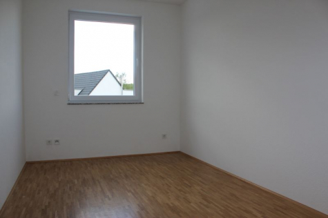 Attraktive 3 Zimmer Wohnung mit Terrasse und kleinem Gartenanteil! - Foto 2