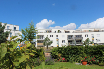 Attraktive 3 Zimmer Wohnung mit Terrasse und kleinem Gartenanteil!, 53125 Bonn, Erdgeschosswohnung